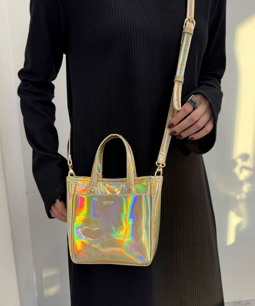 fredy emue（フレディエミュ）の「【BEAURE/ビュレ】レザーエナメルミニトートバッグ（ショルダーバッグ・レディース・レッド/ゴールド/ライトブルー・FREE）」の8枚目の写真