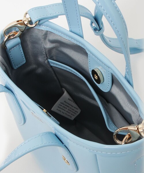 fredy emue（フレディエミュ）の「【BEAURE/ビュレ】レザーエナメルミニトートバッグ（ショルダーバッグ・レディース・レッド/ゴールド/ライトブルー・FREE）」の22枚目の写真