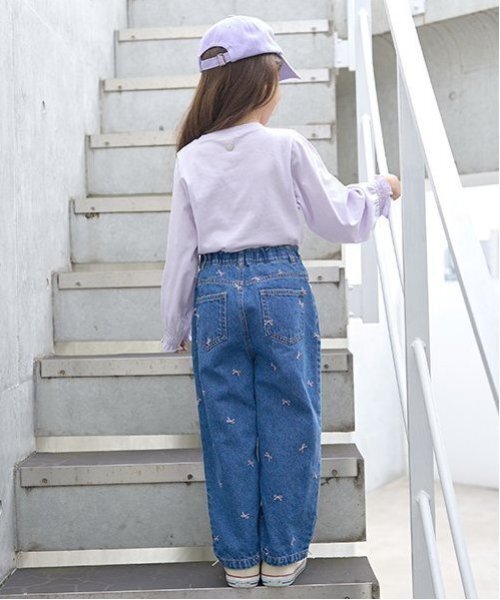 Lycee mine（リセマイン）の「【ソフトコットン】ロゴ刺しゅうボリュームスリーブトップス（Tシャツ/カットソー・キッズ・ブラック/オフホワイト/ライトピンク/ライトグリーン/ラベンダー・150cm/110cm/100cm/120cm/130cm/140cm）」の11枚目の写真