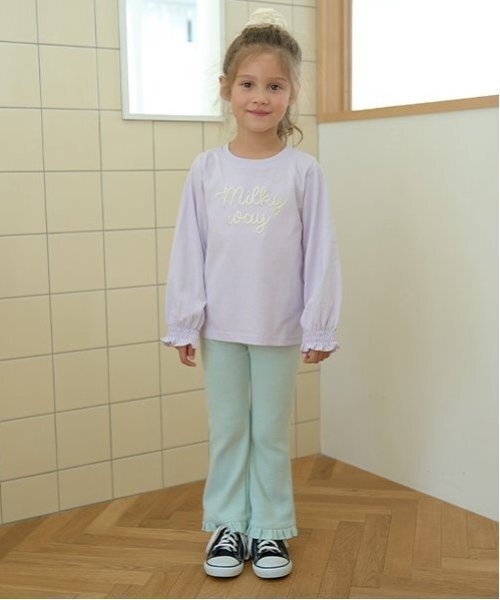 Lycee mine（リセマイン）の「【ソフトコットン】ロゴ刺しゅうボリュームスリーブトップス（Tシャツ/カットソー・キッズ・ブラック/オフホワイト/ライトピンク/ライトグリーン/ラベンダー・150cm/110cm/100cm/120cm/130cm/140cm）」の18枚目の写真