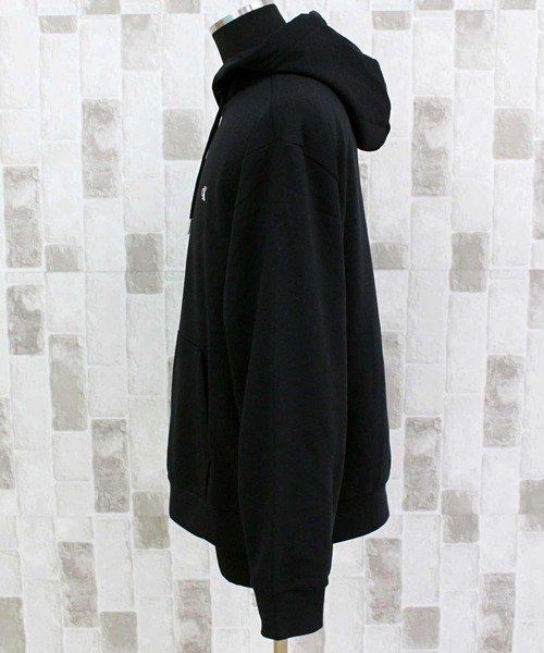 Calvin Klein(カルバン・クライン)の「CK アーカイブフリース プルオーバーフーディ LS ARCHIVE FLEECE PO HOODIE(パーカー・メンズ・ブラック/ホワイト・L/XL/S/M)」の11枚目の写真