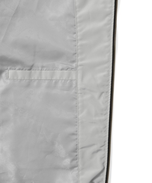 thisisneverthat(ディスイズネバーザット)の「INTL. Team Jacket(ブルゾン・メンズ・その他/ブラック/グレー/オリーブ・XL/L/M/S)」の13枚目の写真