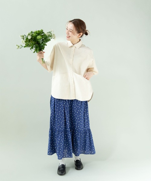 PAR ICI(パーリッシィ)の「小花柄抜染 ギャザースカート(スカート・レディース・ブルー/ブラック・FREE)」の20枚目の写真