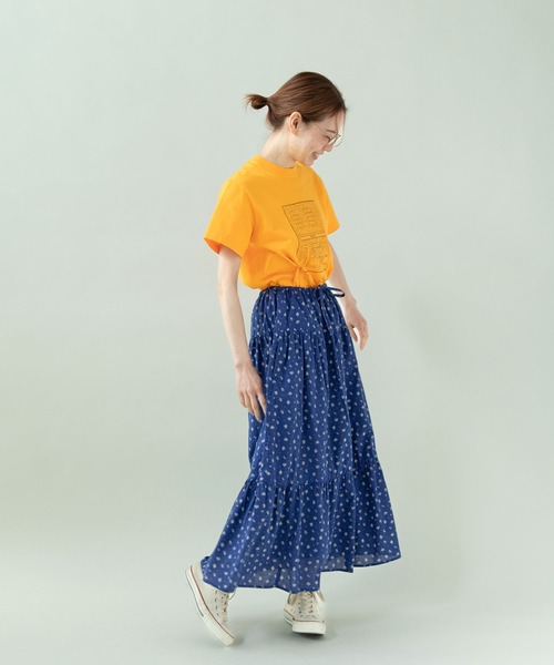 PAR ICI(パーリッシィ)の「小花柄抜染 ギャザースカート(スカート・レディース・ブルー/ブラック・FREE)」の19枚目の写真