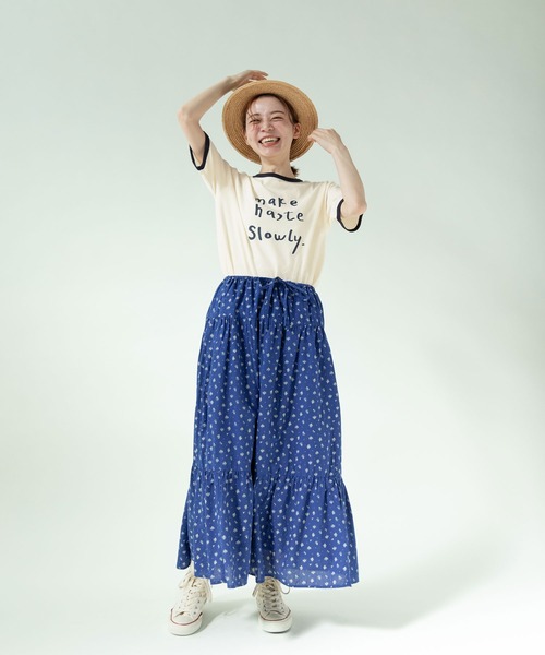 PAR ICI(パーリッシィ)の「小花柄抜染 ギャザースカート(スカート・レディース・ブルー/ブラック・FREE)」の11枚目の写真