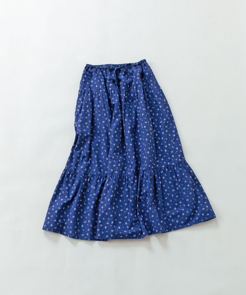 PAR ICI(パーリッシィ)の「小花柄抜染 ギャザースカート(スカート・レディース・ブルー/ブラック・FREE)」の3枚目の写真