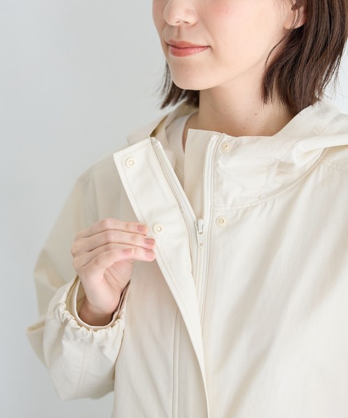 Honeys（ハニーズ）の「【非フッ素撥水加工】撥水加工フードブルゾン（ブルゾン・レディース・ピンク系/ライトカーキ/ベージュ/アイボリー/ブラック・L/LL/M/S）」の17枚目の写真