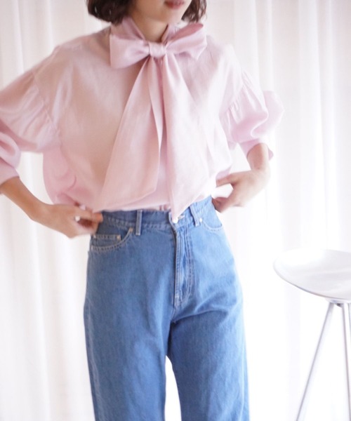 qualite scape（カリテ スケープ）の「シアーボウタイブラウス（シャツ/ブラウス・レディース・ピンク/ホワイト/ブラック・フリー）」の4枚目の写真