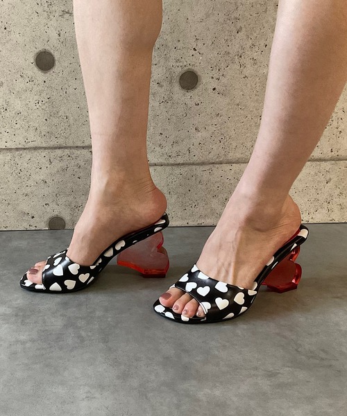 ハートモチーフサンダル Jeffrey Campbell│Jeffrey Campbell OFFICIAL
