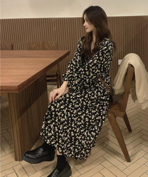 VIVID LADY(ビビッドレディー)の「花柄カシュクールロングワンピース 長袖(ワンピース・レディース・ブラック・FREE)」の14枚目の写真