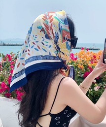 ad thie（アドティエ）の「カラフル レトロ柄スカーフ（バンダナ/スカーフ）」