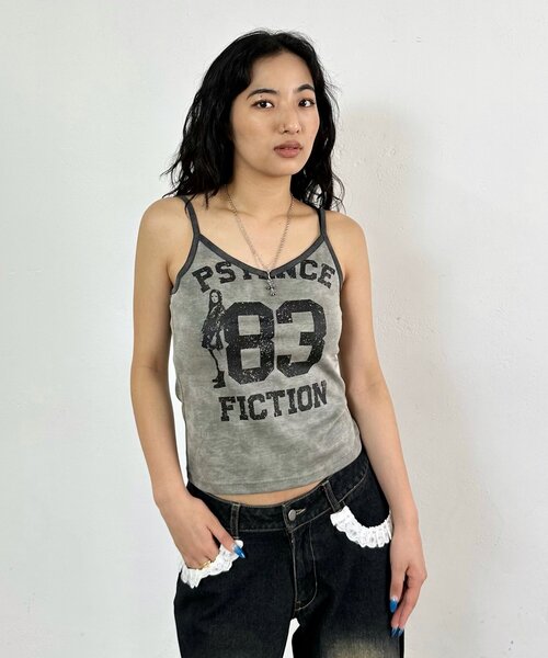 WHO'S WHO gallery（フーズフーギャラリー）の「エリオットVネックキャミソール（キャミソール・レディース・ブラック/ホワイト/チャコールグレー・FREE）」の4枚目の写真