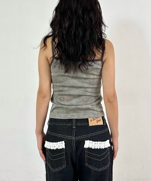 WHO'S WHO gallery（フーズフーギャラリー）の「エリオットVネックキャミソール（キャミソール・レディース・ブラック/ホワイト/チャコールグレー・FREE）」の7枚目の写真