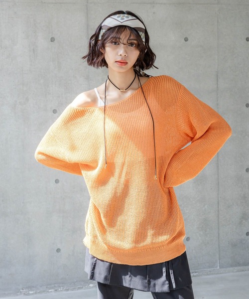 PAGEBOY（ページボーイ）の「リネンタッチシアーニットプルオーバー（ニット/セーター・レディース・ブラック/オフホワイト/オレンジ系その他3/ブラウン・FREE）」の4枚目の写真