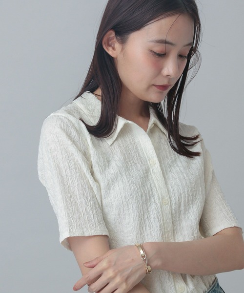 GLOBAL WORK(グローバルワーク)の「MATINEE LINE/ポコポコシャツ半袖/327916(シャツ/ブラウス・レディース・ブラック/アイボリー/セージグリーン・LONG/REGULAR)」の10枚目の写真