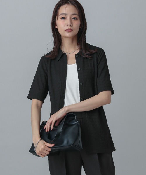 GLOBAL WORK(グローバルワーク)の「MATINEE LINE/ポコポコシャツ半袖/327916(シャツ/ブラウス・レディース・ブラック/アイボリー/セージグリーン・LONG/REGULAR)」の16枚目の写真