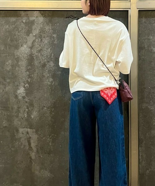 Right-on（ライトオン）の「HONEYSUCKLE ROSE(ハニーサックルローズ)【レディース】フロント切り替えワイドＴシャツ（Tシャツ/カットソー・レディース・ブラウン/ダークグレー/オフホワイト・M/L）」の4枚目の写真