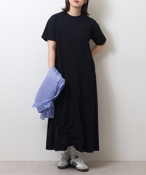 A.N.L(エーエヌエル レーベル)の「A.N.L 異素材アシメ切替カットソーワンピース(ワンピース・レディース・ブラック/グレイッシュベージュ/チャコールグレー・38)」の1枚目の写真