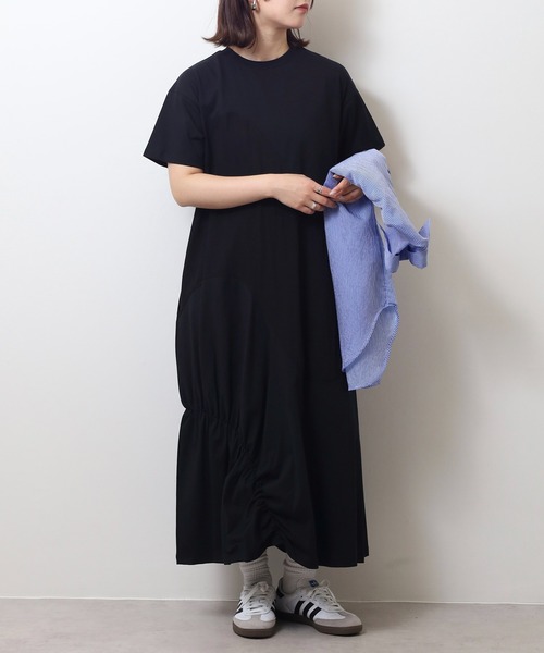 A.N.L(エーエヌエル レーベル)の「A.N.L 異素材アシメ切替カットソーワンピース(ワンピース・レディース・ブラック/グレイッシュベージュ/チャコールグレー・38)」の4枚目の写真