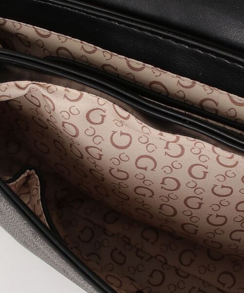 Guess(ゲス)の「MARLENA Top Handle Crossbody ハンドバッグ (ショルダーバッグ・レディース・ダークグレー・ONE SIZE)」の16枚目の写真