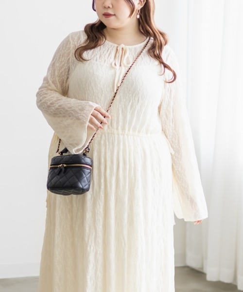 CLETTE(クレット)の「ロング丈シアーレースワンピース(ワンピース・レディース・ブラウン/アイボリー/ブラック・LL/3L/4L)」の17枚目の写真