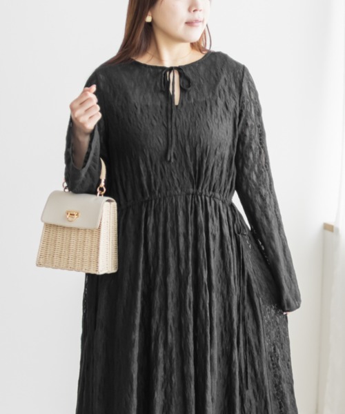 CLETTE(クレット)の「ロング丈シアーレースワンピース(ワンピース・レディース・ブラウン/アイボリー/ブラック・LL/3L/4L)」の6枚目の写真