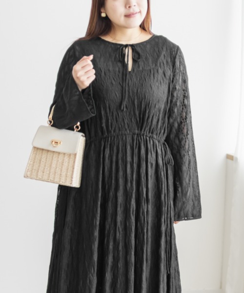 CLETTE(クレット)の「ロング丈シアーレースワンピース(ワンピース・レディース・ブラウン/アイボリー/ブラック・LL/3L/4L)」の7枚目の写真