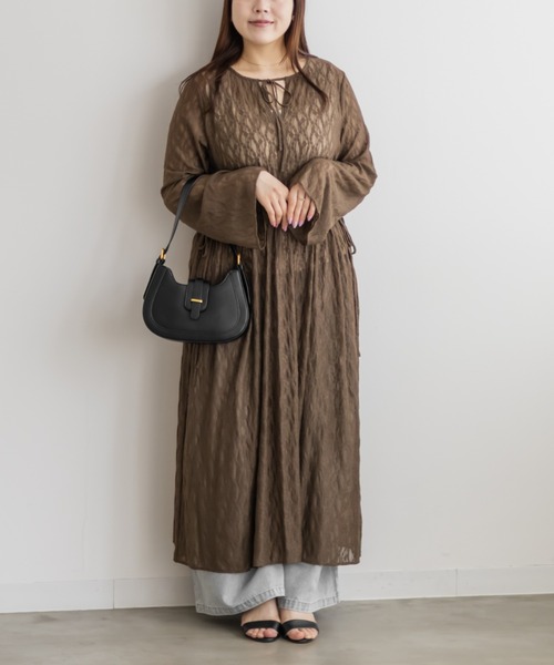 CLETTE(クレット)の「ロング丈シアーレースワンピース(ワンピース・レディース・ブラウン/アイボリー/ブラック・LL/3L/4L)」の10枚目の写真