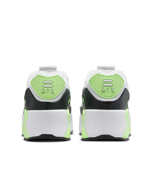 NIKE（ナイキ）の「ナイキ エア マックス 90 LV8 ウィメンズシューズ / Nike Air Max 90 LV8 Women's Shoes FD4328-002 Photon Dust（スニーカー・レディース・グレー系その他・25.5/26/22.5/23/23.5/24/24.5/25/22）」の13枚目の写真