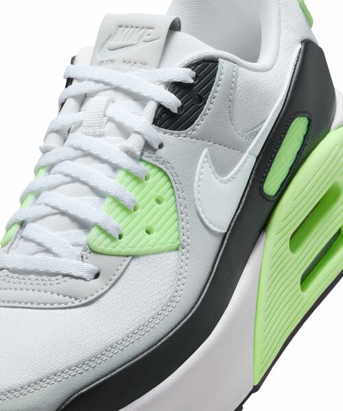 NIKE（ナイキ）の「ナイキ エア マックス 90 LV8 ウィメンズシューズ / Nike Air Max 90 LV8 Women's Shoes FD4328-002 Photon Dust（スニーカー・レディース・グレー系その他・25.5/26/22.5/23/23.5/24/24.5/25/22）」の14枚目の写真