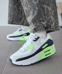NIKE（ナイキ）の「ナイキ エア マックス 90 LV8 ウィメンズシューズ / Nike Air Max 90 LV8 Women's Shoes FD4328-002 Photon Dust（スニーカー）」