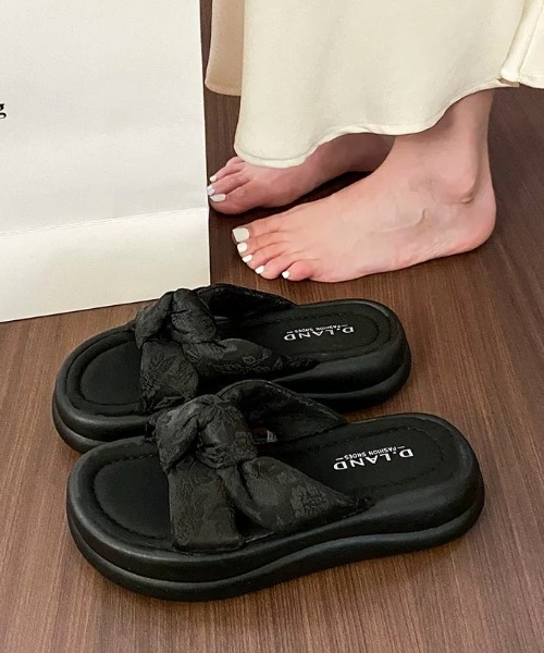 セール】新柄追加/ドット柄クロスリボン厚底サンダル（サンダル