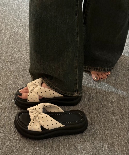 セール】新柄追加/ドット柄クロスリボン厚底サンダル（サンダル