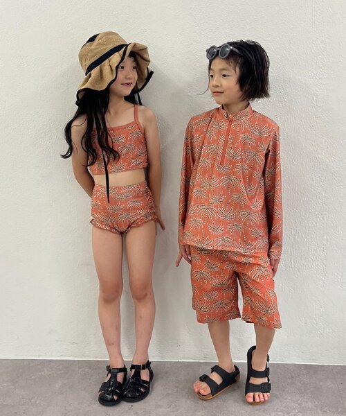 CIAOPANIC TYPY（チャオパニックティピー）の「【WEB限定】【KIDS】サイドシャーリングセパレートスイムウェア（水着・キッズ・グリーン/オレンジ・LARGE/X-LARGE/XX-LARGE/SMALL/MEDIUM）」の4枚目の写真