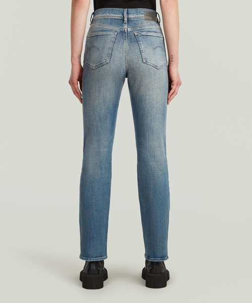 G-STAR(ジースター)の「VIKTORIA HIGH STRAIGHT JEANS/ヴィンテージライクハイウエストストレートジーンズ/L30(デニムパンツ・レディース・ライトインディゴブルー・24inch/25inch/23inch/27inch/26inch)」の2枚目の写真