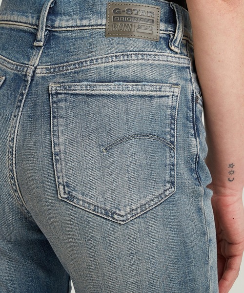 G-STAR(ジースター)の「VIKTORIA HIGH STRAIGHT JEANS/ヴィンテージライクハイウエストストレートジーンズ/L30(デニムパンツ・レディース・ライトインディゴブルー・24inch/25inch/23inch/27inch/26inch)」の5枚目の写真