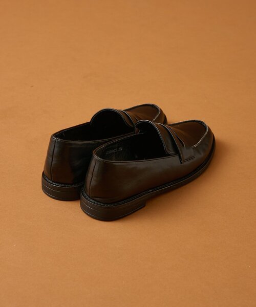 mystic（ミスティック）の「コインローファー（ローファー・レディース・ブラック・22.5cm/23.5cm/24.5cm）」の2枚目の写真