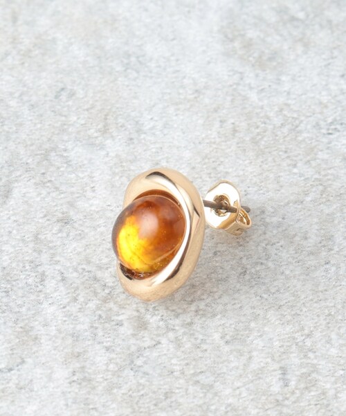 OPAQUE.CLIP(オペークドットクリップ)の「メタル縁取りカラーピアス(ピアス(両耳用)・レディース・ゴールド/シルバー・00)」の4枚目の写真