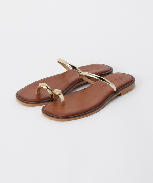 La TOTALITE（ラトータリテ）の「NICOLAS LAINAS/ニコラスライナス フラットサンダル（サンダル・レディース・ブラック/ベージュ・36/37/38）」の2枚目の写真