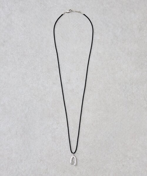 BEARDSLEY（ビアズリー）の「シルバーモチーフコードネックレス（ネックレス・レディース・ゴールド・FREE）」の2枚目の写真