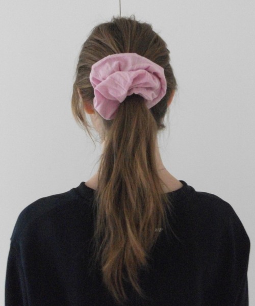 GIUNON(ジウノン)の「embroidery cotton big chouchou / エンブロイダリーコットンビッグシュシュ(シュシュ・レディース・ブラック/ホワイト/ピンク・FREE)」の3枚目の写真