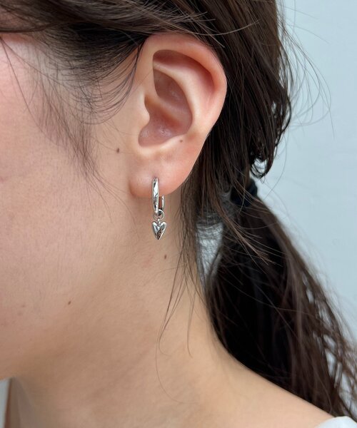 CAPRICIEUX LE'MAGE（カプリシューレマージュ）の「〈GOLDY/ゴールディ〉2WAYハートフープピアス（ピアス（両耳用）・レディース・シルバー/ゴールド・FREE）」の3枚目の写真