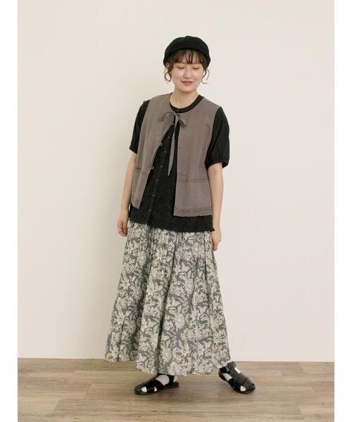 Samansa Mos2（サマンサ モスモス）の「レース付きリボン開きベスト（ベスト・レディース・グレー/チャコールグレー/キナリ・F）」の10枚目の写真