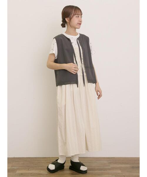 Samansa Mos2（サマンサ モスモス）の「レース付きリボン開きベスト（ベスト・レディース・グレー/チャコールグレー/キナリ・F）」の13枚目の写真