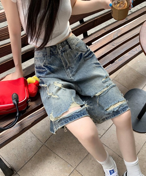 NANEA(ナネア)の「ダメージデニムハーフパンツ(デニムパンツ・レディース・ブルー・X-SMALL/SMALL/MEDIUM/LARGE)」の8枚目の写真