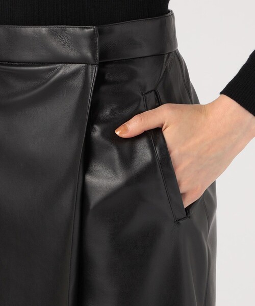 BALLSEY（ボールジィ）の「レザーライククロス ラップマキシスカート（スカート・レディース・ライトベージュ/ブラック・36/34/32）」の10枚目の写真