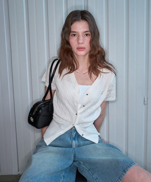 GENERAL IDEA(ジェネラルアイデア)の「GENERAL IDEA/ジェネラルアイディア tencel v-neck cable cardigan カーディガン(カーディガン/ボレロ・レディース・ブラック/ブルー/ラベンダー/ホワイト/ピンク・S/M/L)」の2枚目の写真