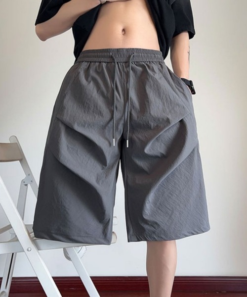 MGV(エムジーヴィー)の「タックデザインハーフパンツ(その他パンツ・メンズ・ライトグレー/ブラック/グレー・MEDIUM/LARGE/X-LARGE)」の4枚目の写真