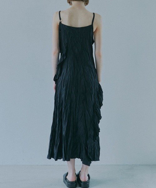 LE CIEL BLEU(ルシェルブルー)の「クリンクルドラッフルキャムドレス / Crinckled Ruffle Cami Dress(ワンピース・レディース・オフホワイト/ブラック・36/38)」の16枚目の写真