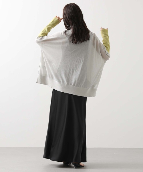 Gready Brilliant（グレディブリリアン）の「シアーポンチョ配色スリーブニット（ニット/セーター・レディース・アイボリー/ライトグレー・FREE）」の13枚目の写真